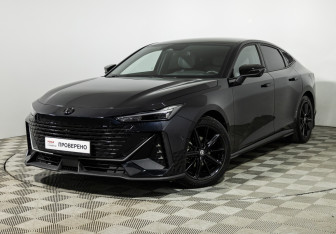 Подержанный автомобиль Changan UNI-V 2023 года (1 фото)