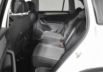 Подержанный автомобиль Volkswagen Tiguan 2018 года (11 фото)