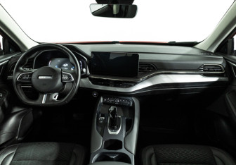 Подержанный автомобиль Haval F7x 2023 года (13 фото)