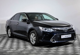Подержанный автомобиль Toyota Camry Sedan 2017 года (3 фото)