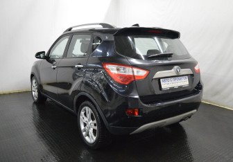 Подержанный автомобиль Changan CS35 2014 года (7 фото)