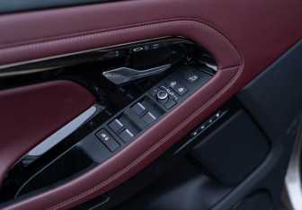 Новый Land Rover Range Rover Evoque 2025 (18 фото)