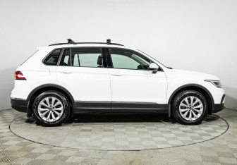 Подержанный автомобиль Volkswagen Tiguan 2021 года (4 фото)