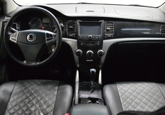 Подержанный автомобиль SsangYong Actyon 2013 года (14 фото)