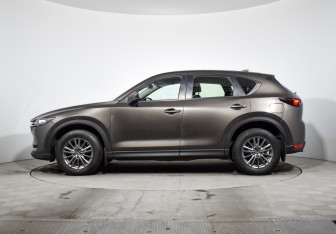 Подержанный автомобиль Mazda CX-5 2018 года (8 фото)