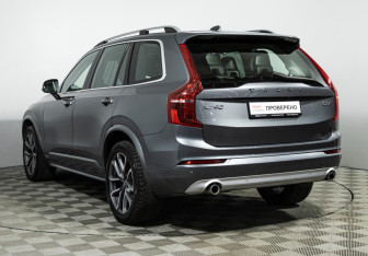 Подержанный автомобиль Volvo XC90 2019 года (7 фото)