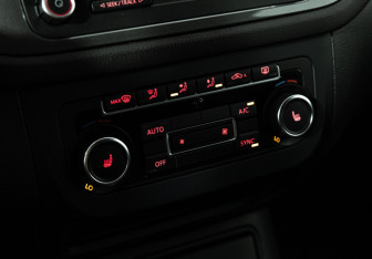 Подержанный автомобиль Volkswagen Tiguan 2013 года (15 фото)