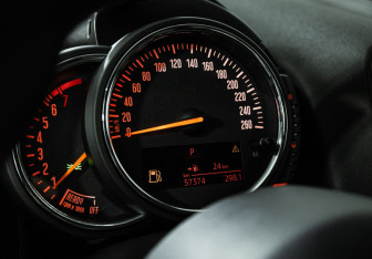 Подержанный автомобиль MINI Countryman 2017 года (12 фото)