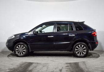 Подержанный автомобиль Renault Koleos 2013 года (8 фото)