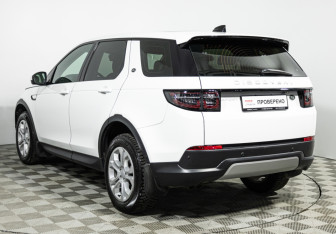 Подержанный автомобиль Land Rover Discovery Sport 2021 года (7 фото)