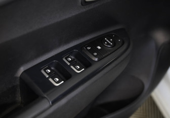 Подержанный автомобиль Kia Rio Sedan 2021 года (17 фото)