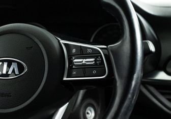 Подержанный автомобиль Kia Cerato Sedan 2020 года (24 фото)