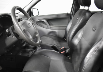 Подержанный автомобиль LADA (ВАЗ) Kalina Hatchback 2011 года (10 фото)