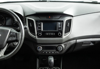 Подержанный автомобиль Hyundai Creta 2021 года (14 фото)