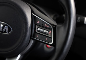 Подержанный автомобиль Kia Sportage 2020 года (11 фото)