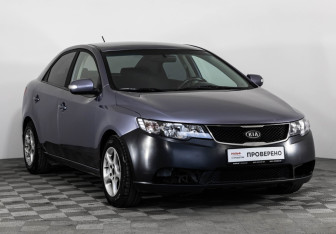 Подержанный автомобиль Kia Cerato Sedan 2009 года (3 фото)