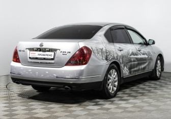 Подержанный автомобиль Nissan Teana 2007 года (5 фото)