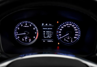 Подержанный автомобиль Hyundai Sonata 2018 года (19 фото)