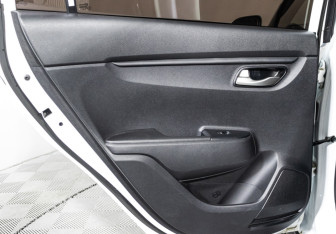 Подержанный автомобиль Kia Rio Hatchback 2020 года (26 фото)