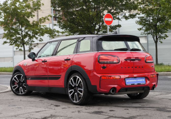 Подержанный автомобиль MINI Clubman Wagon 2022 года (6 фото)