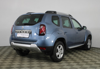 Подержанный автомобиль Renault Duster 2016 года (6 фото)