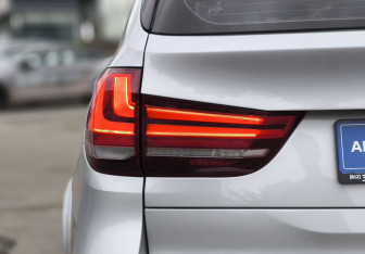 Подержанный автомобиль BMW X5 2016 года (7 фото)