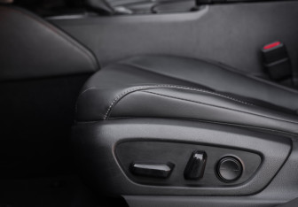 Подержанный автомобиль Lexus ES 2019 года (28 фото)