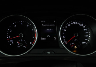 Подержанный автомобиль Volkswagen Tiguan 2021 года (12 фото)