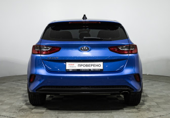 Подержанный автомобиль Kia Ceed Hatchback 2018 года (6 фото)