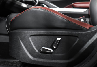 Подержанный автомобиль Geely Coolray 2021 года (11 фото)