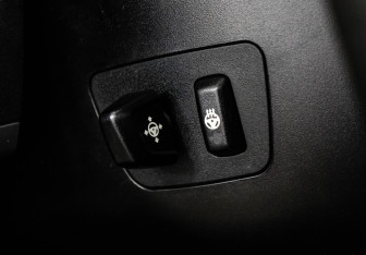 Подержанный автомобиль BMW X5 2015 года (25 фото)