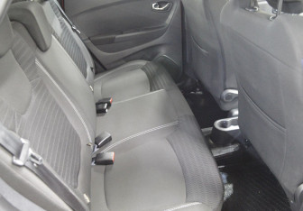 Подержанный автомобиль Renault Kaptur 2018 года (13 фото)