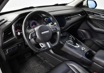 Подержанный автомобиль Haval F7 2019 года (9 фото)