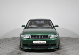 Подержанный автомобиль Audi A4 Sedan 2001 года (2 фото)