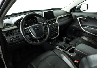Подержанный автомобиль FAW Besturn X80 2018 года (11 фото)