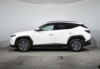 Подержанный автомобиль Hyundai Tucson 2023 года (8 фото)