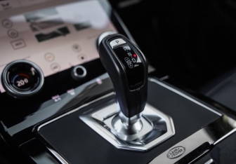 Подержанный автомобиль Land Rover Range Rover Evoque 2020 года (20 фото)