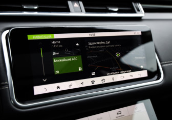 Подержанный автомобиль Land Rover Range Rover Velar 2019 года (16 фото)