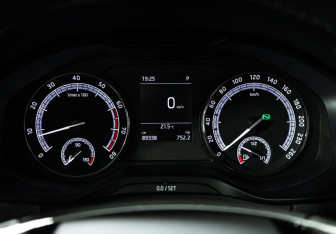 Подержанный автомобиль Skoda Kodiaq 2021 года (12 фото)