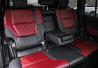 Подержанный автомобиль Toyota Land Cruiser Suv 2021 года (34 фото)