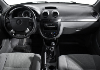 Подержанный автомобиль Chevrolet Lacetti Hatchback 2012 года (14 фото)