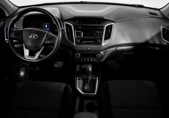 Подержанный автомобиль Hyundai Creta 2018 года (14 фото)