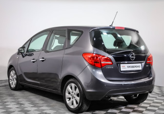 Подержанный автомобиль Opel Meriva 2011 года (6 фото)