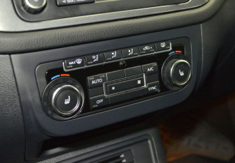 Подержанный автомобиль Volkswagen Tiguan 2013 года (16 фото)