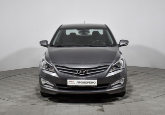 Подержанный автомобиль Hyundai Solaris Sedan 2014 года (2 фото)