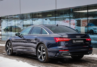 Подержанный автомобиль Audi A6 Sedan 2018 года (8 фото)