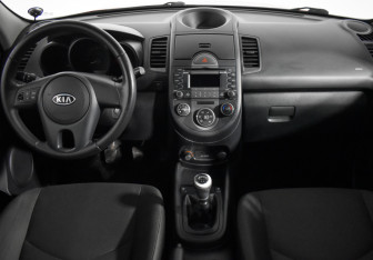 Подержанный автомобиль Kia Soul 2009 года (13 фото)