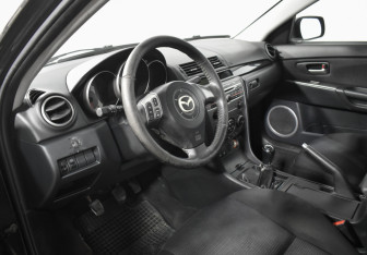 Подержанный автомобиль Mazda 3 Sedan 2007 года (9 фото)
