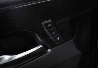 Подержанный автомобиль Hyundai Santa Fe 2019 года (11 фото)