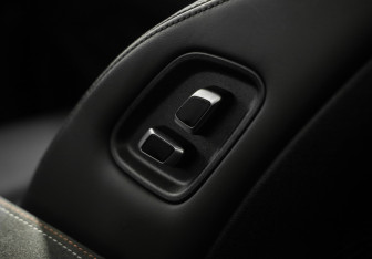Подержанный автомобиль Geely Tugella 2023 года (32 фото)